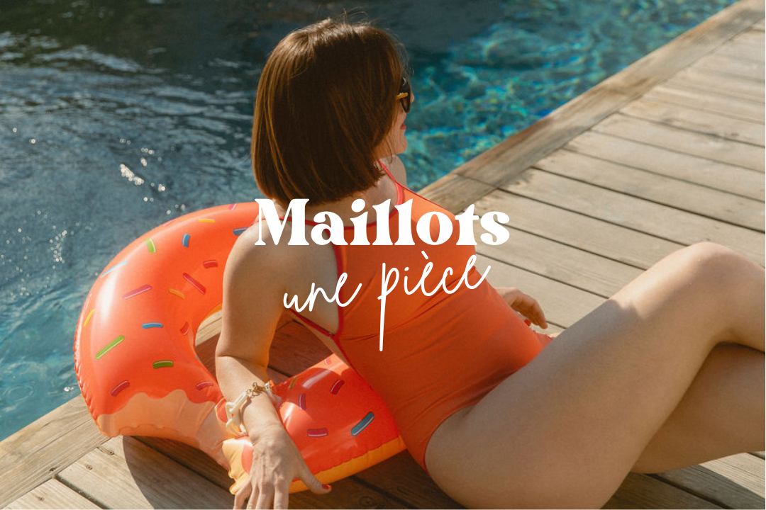 femme allongée sur une bouée donut portant un maillot de bain 1 pièce orange éco responsable haut de gamme avec bretelles rose dos nu plongeant sculptant